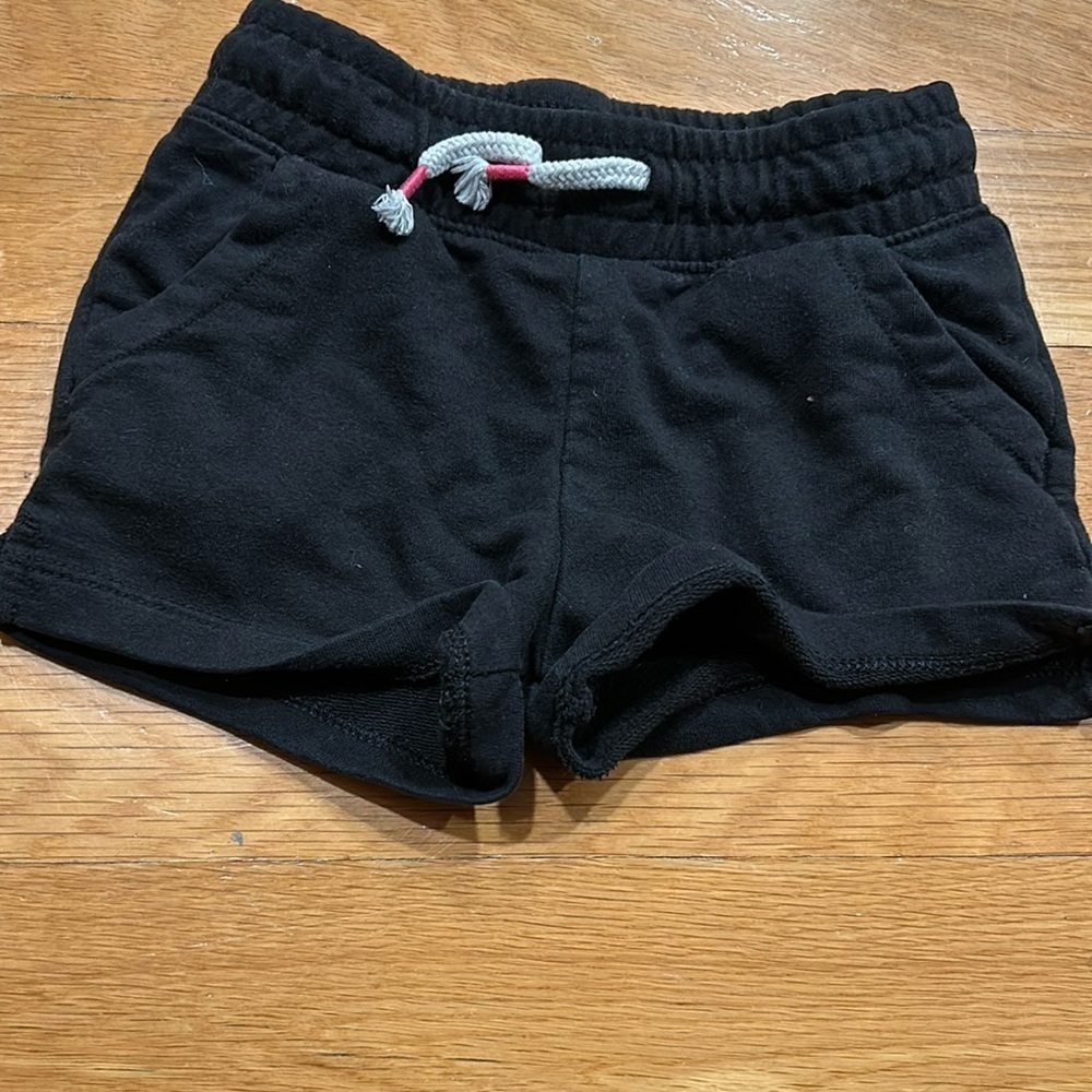 Cat and jack 5 t girl shorts good condition